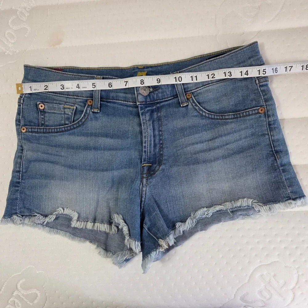 3 / $30 7 For All Mankind Cutoff Denim Shorts Size‎ 27 Blue Frayed Hem - Picture 7 of 8
